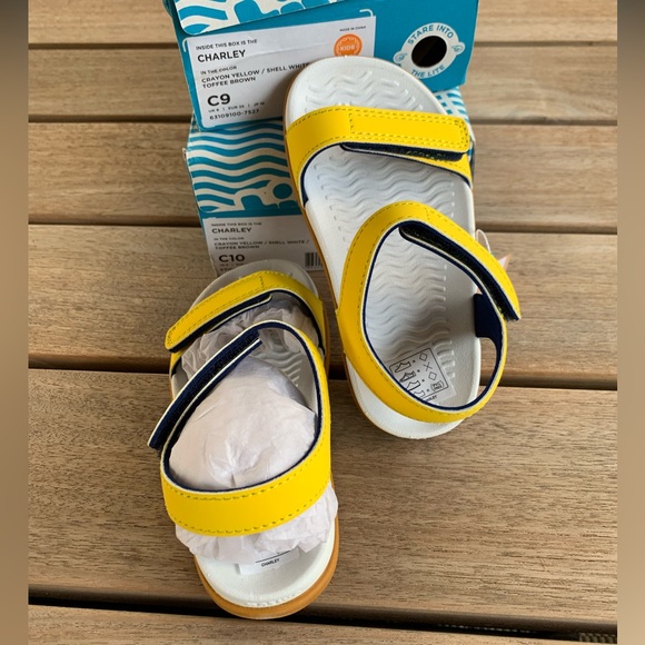 ✨NIB✨NATIVE Charley Sandal Toddler sz 9 10 Crayon Yellow Velcro - Picture 7 of 13